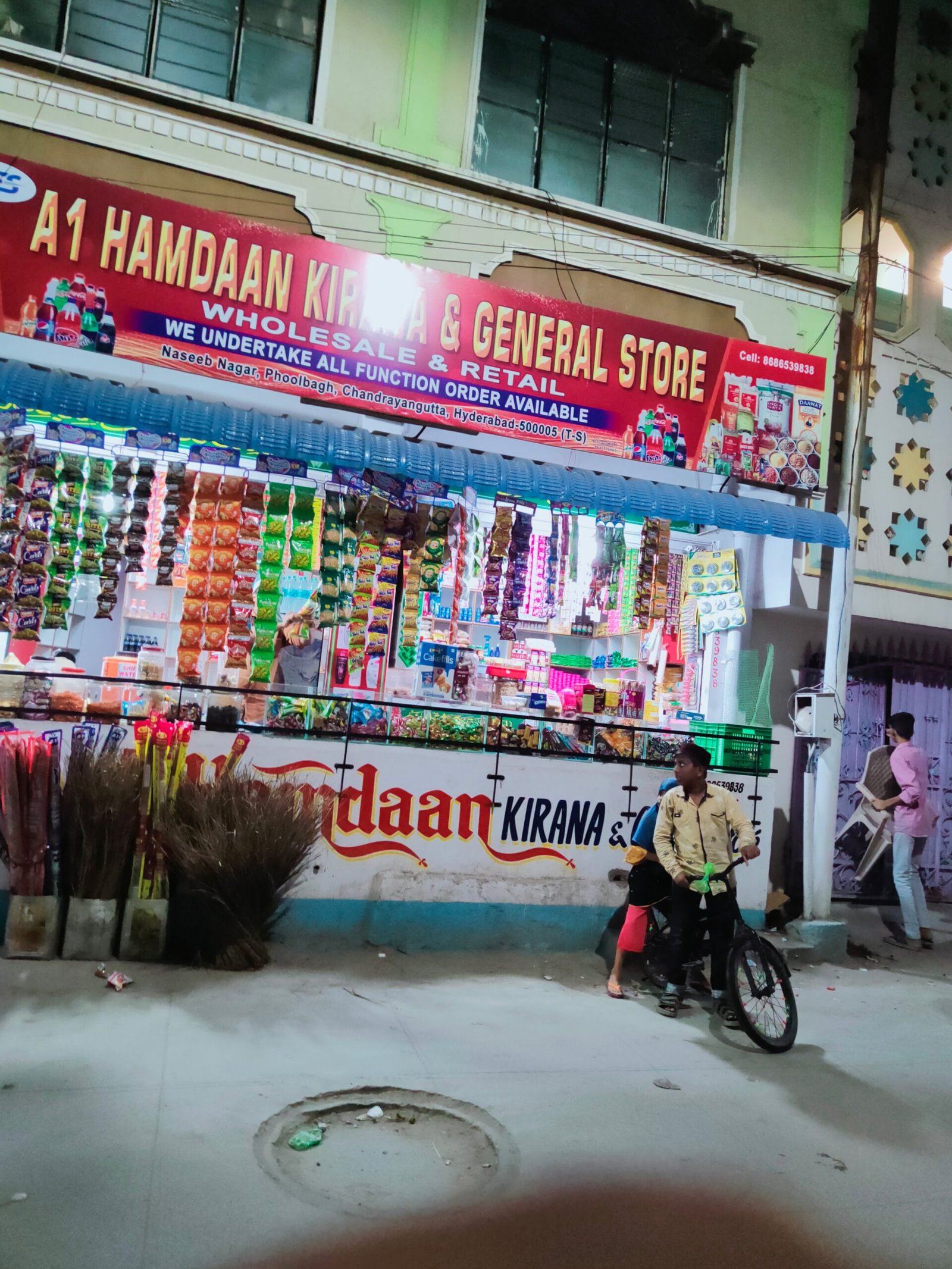 A1 Hamdaan Kirana and General Store in Naseeb Nagar